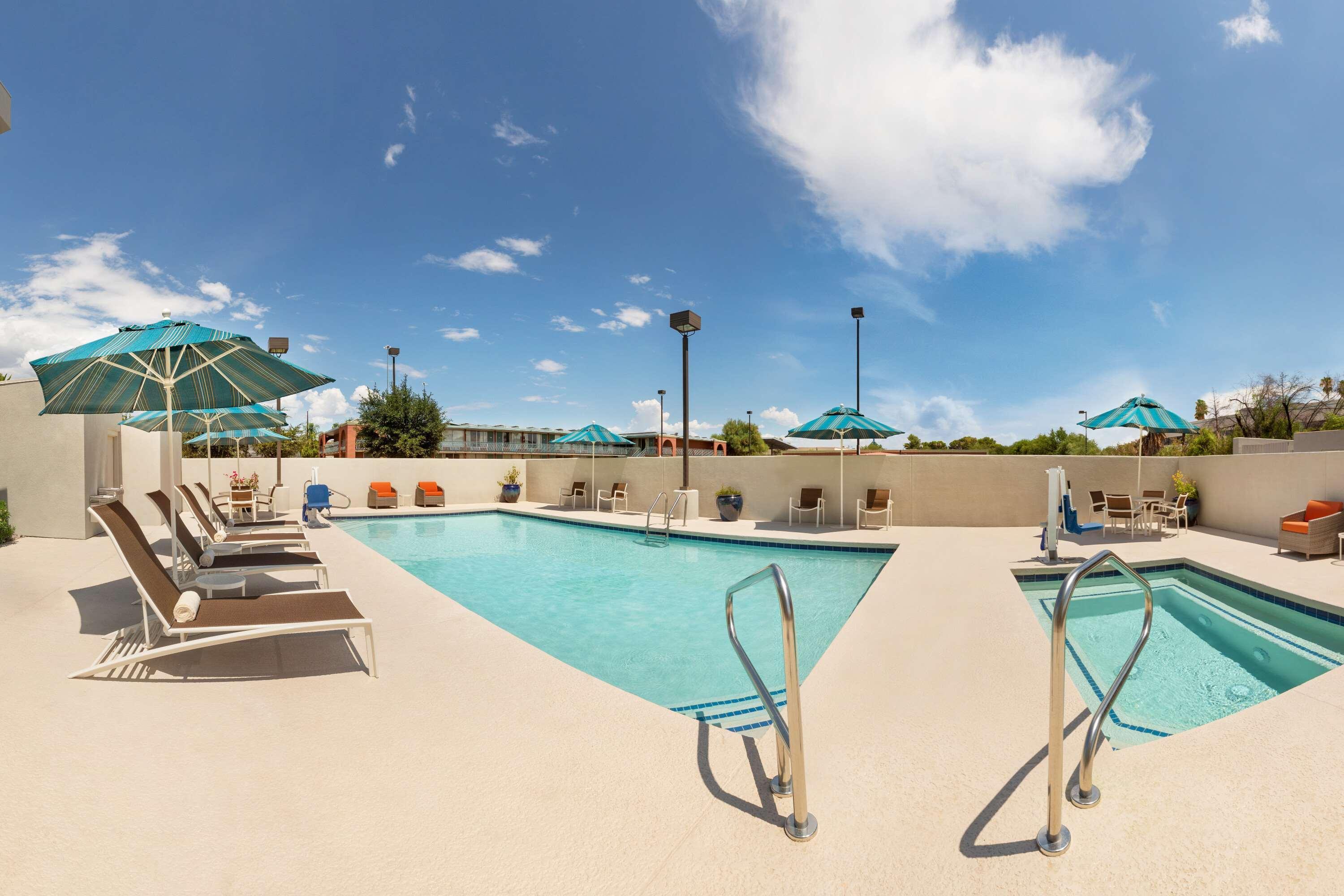 Hyatt Place Tucson Central Exterior photo