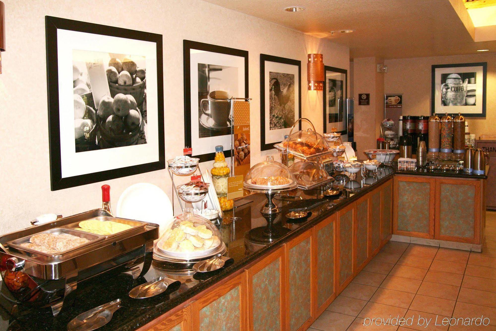 Hyatt Place Tucson Central Restaurant photo